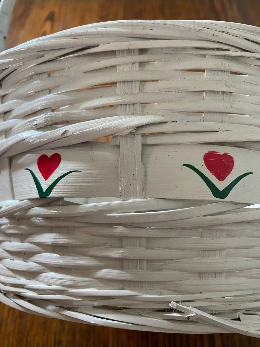 Vintage White Woven Wicker Basket Ceramic Handle Red Heart Tulip Design